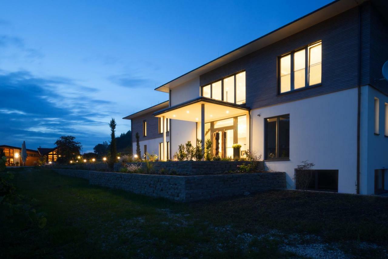 Weinvilla Vollmayer Hilzingen Exterior photo